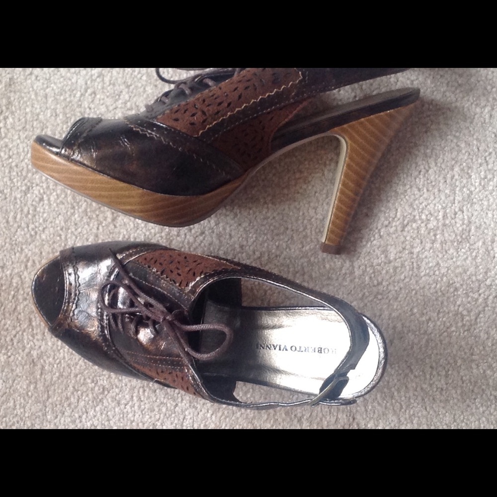 Roberto Vianni heels